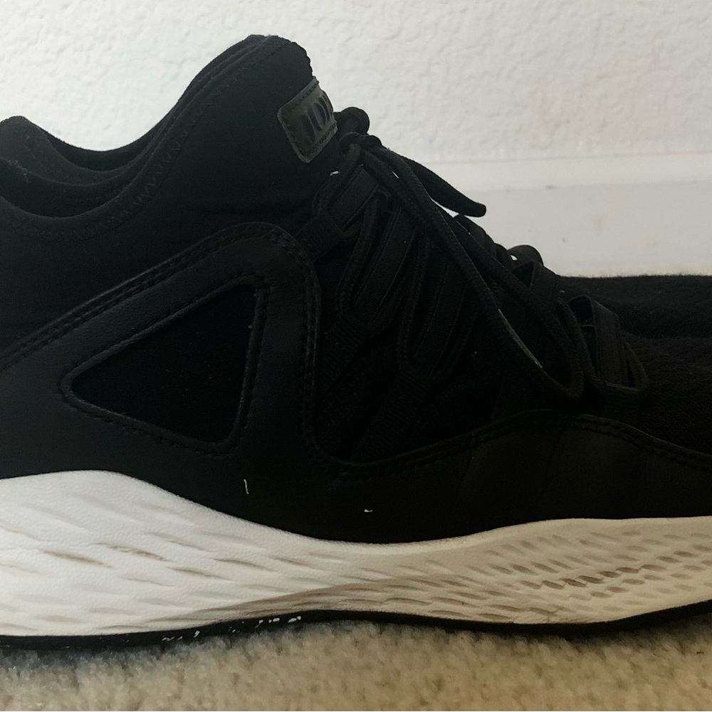 Men’s Nike Jordan Formula 23 Basketball Athletic Shoes - Picture 3 of 12